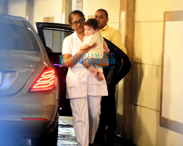 taimur ali khan snapped at home 3