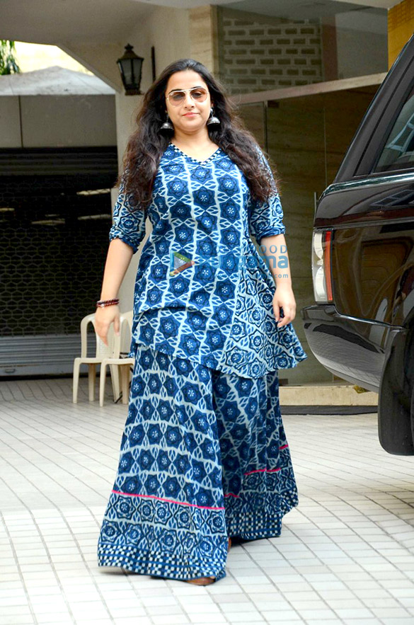 vidya balan snapped post dubbing in bandra 2