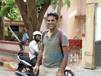 Vikramaditya Motwane and Nikhil Advani snapped at Saif Ali Khan's house