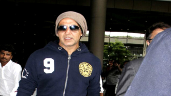 Akshay Kumar returns from London