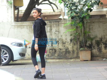 Alia Bhatt snapped at gym
