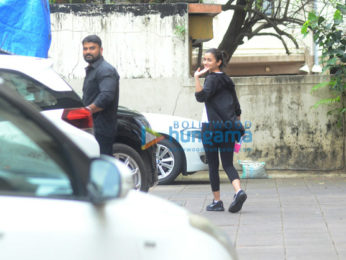 Alia Bhatt snapped at gym