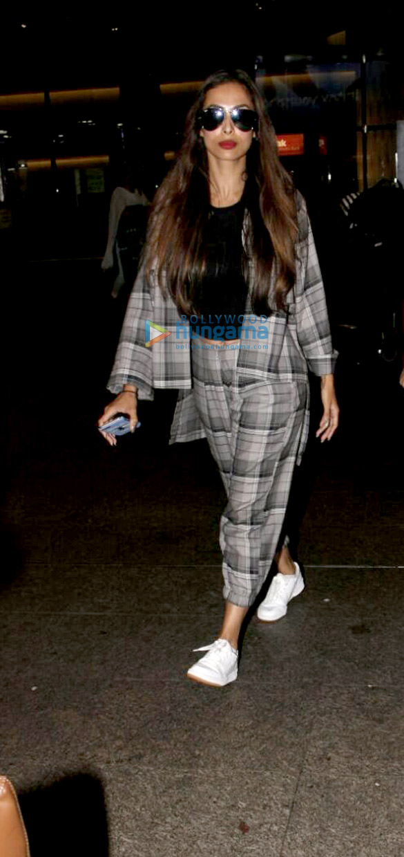 arbaaz khan malaika arora khan ayesha takia snapped at the airport 5