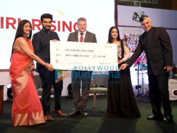 Arjun Kapoor and Amruta Fadnavis attend the Save the Child event for Hope Charity Dinner 2017 Arjun Kapoor and Amruta Fadnavis attend the Save the Child event for Hope Charity Dinner 2017