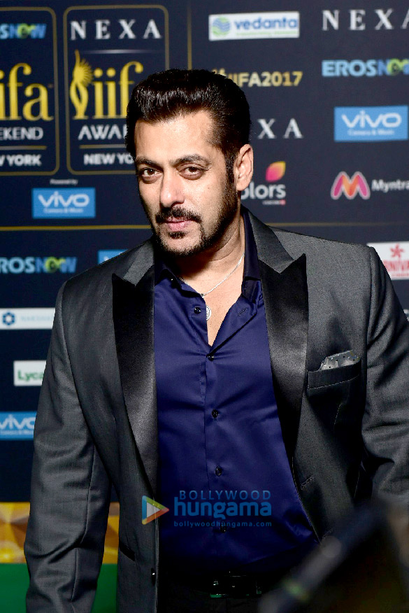 Celebs at the IIFA Green Carpet Celebs at the IIFA Green Carpet