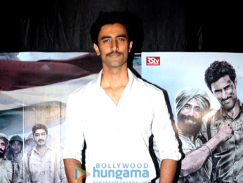 Hrithik Roshan, Shruti Hassan and many more graces 'Raagdesh' screening