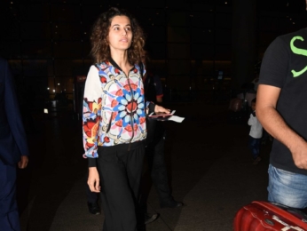 The cast of 'Judwaa 2' returning from their Mauritius' schedule