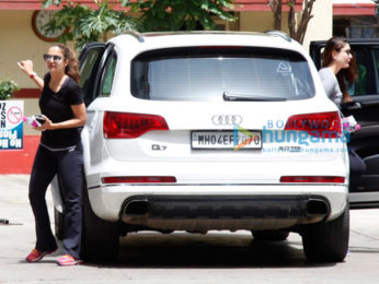 Kareena Kapoor Khan and Amrita Arora snapped at the gym