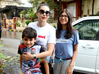 Karisma Kapoor snapped with her kids Kiaan and Samaira in Bandra