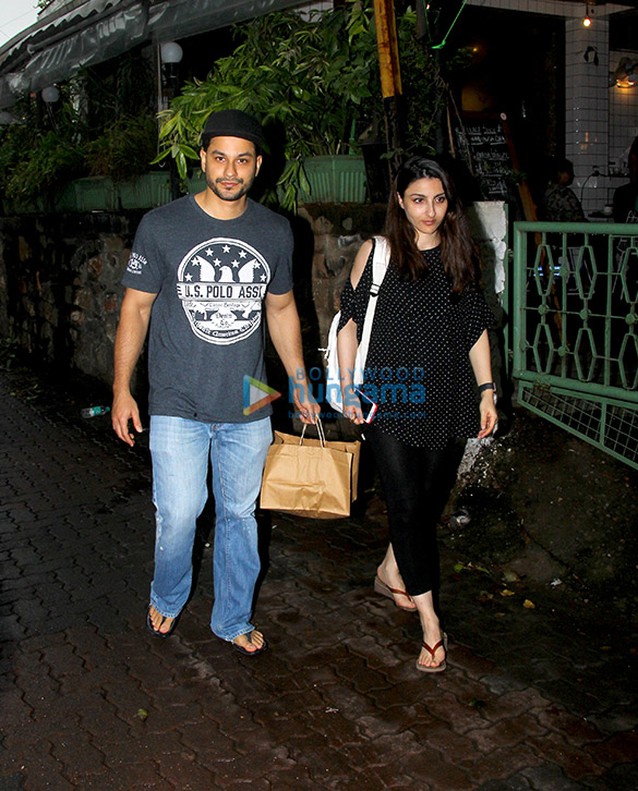 Kunal Khemu and Soha Ali Khan spotted at a cafe in Bandra Kunal Khemu and Soha Ali Khan spotted at a cafe in Bandra