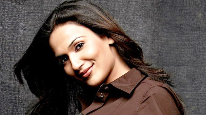 “Looking Forward To Robot 2.0”: Soundarya Rajinikanth | Rapid Fire | Baahubali 2 |VIP2 “Looking Forward To Robot 2.0”: Soundarya Rajinikanth | Rapid Fire | Baahubali 2 |VIP2