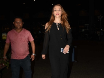 The gorgeous Iulia Vantur snapped at the airport