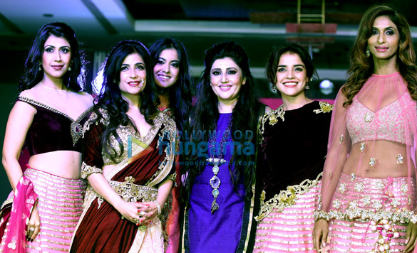Ganesh Acharya, Archana Kochhar, Sandhya Shetty, Ankita Bhargav, Ishita Dutta, Pia Bajpai, Alesia Raut and others at the finale of ‘Mrs Bharat Icon 2017’ at Sahara Star Ganesh Acharya, Archana Kochhar, Sandhya Shetty, Ankita Bhargav, Ishita Dutta, Pia Bajpai, Alesia Raut and others at the finale of ‘Mrs Bharat Icon 2017’ at Sahara Star