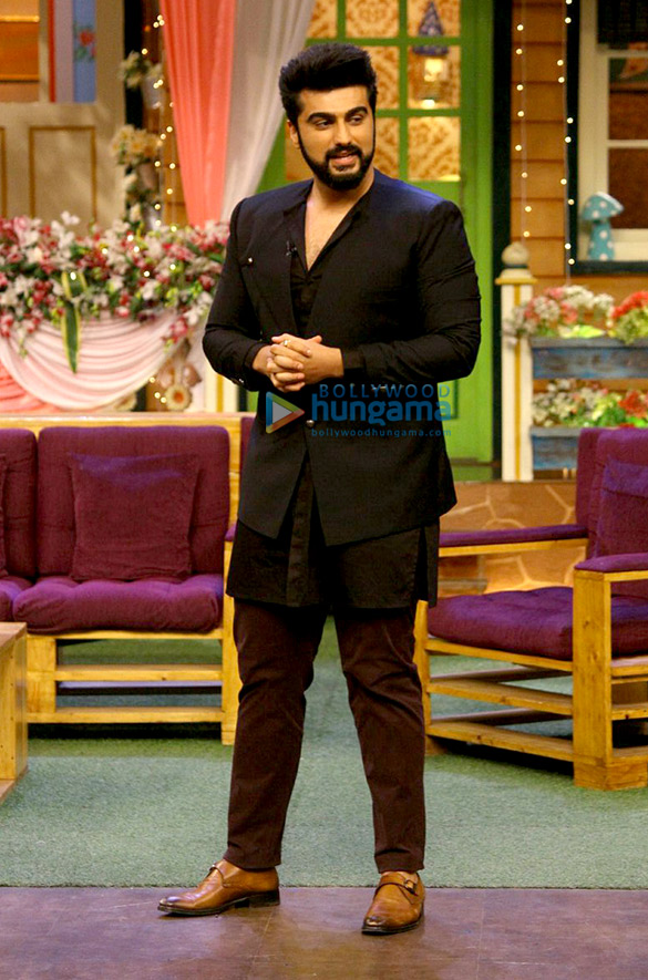 promotion of mubarakan on comedy nights with kapil sharma 5