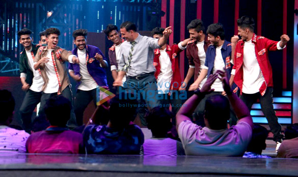 promotions of toilet ek prem katha on dance 3