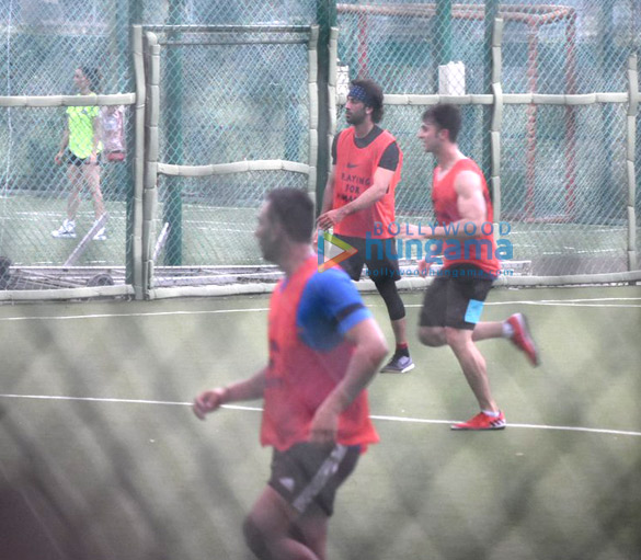 ranbir kapoor snapped at football practice 4 2