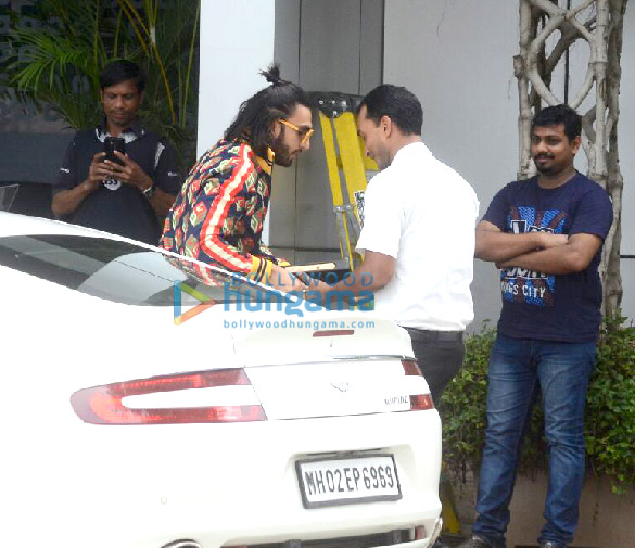 Ranveer Singh and Alia Bhatt depart for Delhi Ranveer Singh and Alia Bhatt depart for Delhi