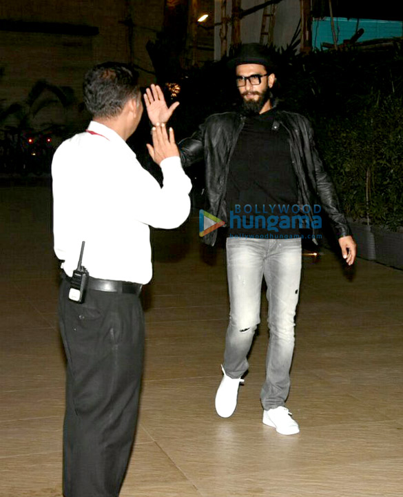 ranveer singh snapped at otters club in bandra 1