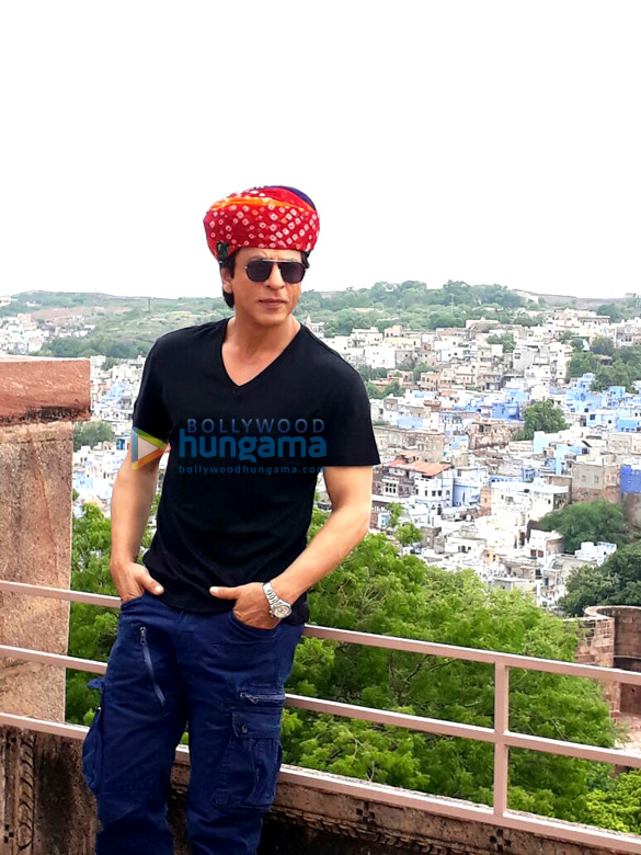 Shah Rukh Khan tours Mehrangarh Fort in Jodhpur Shah Rukh Khan tours Mehrangarh Fort in Jodhpur