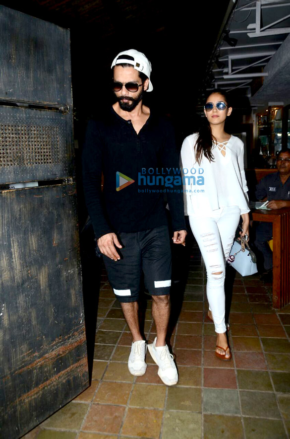 shahid kapoor and wife mira snapped post lunch date at out of the blue restaurant in bandra 5