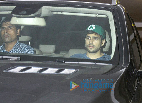 sidharth snapped at karan johars house 2