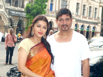 Soha Ali Khan and others at Bharat Thakur's art exhibition