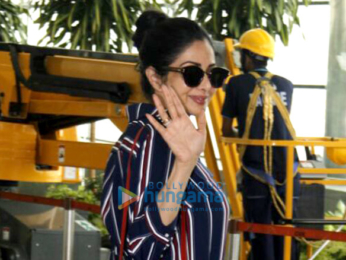 Sridevi and Akshaye Khanna snapped at the airport