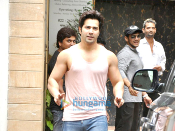 The Gen-next superstar Varun Dhawan snapped while working out at the gym