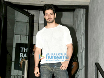 Alia Bhatt, Shahid Kapoor, Anushka Sharma and others grace the birthday bash of Filmfare's editor Jitesh Pillai