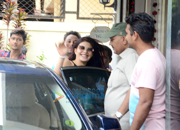 the sensational jacqueline fernandez snapped post her rehearsals in bandra 2