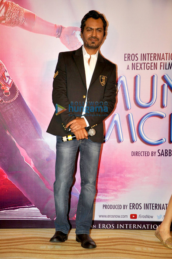 tiger shroff and nawazuddin siddiqui unveil the swag song from their film munna michael 9