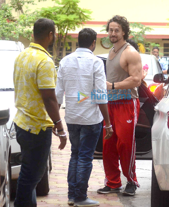 tiger shroff snapped post his gym session 4