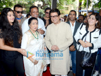Asha Bhosle's grand-daughter Zanai Bhosle turns enterpreneur with iAzure