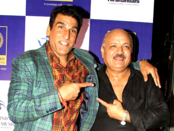 Govinda, Sonu Nigam, Alka Yagnik, Abhijeet Bhattacharya, Sameer seen at Anand-Milind's bash