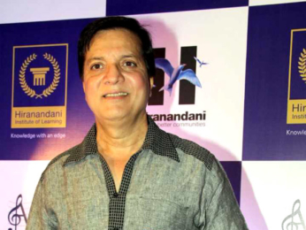 Govinda, Sonu Nigam, Alka Yagnik, Abhijeet Bhattacharya, Sameer seen at Anand-Milind's bash