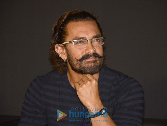 aamir khan kiran rao zaira wasim at the first look launch of secret superstar8 4