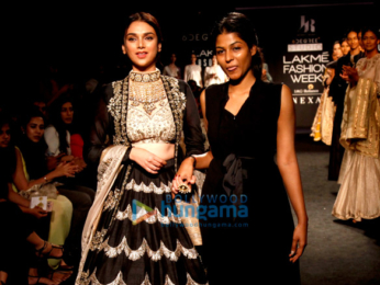 Aditi Rao Hydari walks for Jayanti Reddy at Lakme Fashion Week 2017