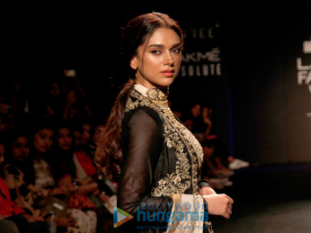 Aditi Rao Hydari walks for Jayanti Reddy at Lakme Fashion Week 2017