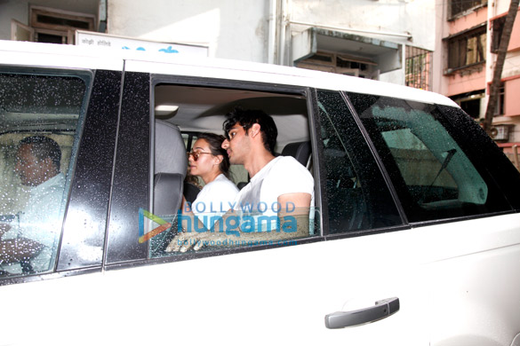 ahan shetty snapped with girlfriend tania shroff and her friends in bandra 5