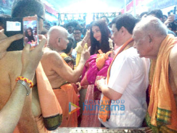 Aishwarya Rai Bachchan and Sachin Tendulkar family visits the GSB Ganesha in Wadala