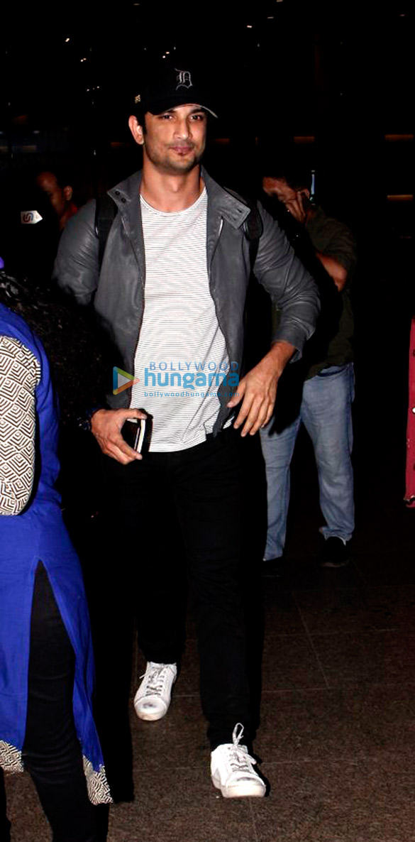 akshay kumar sushant singh rajput and preity zinta snapped at the airport 1