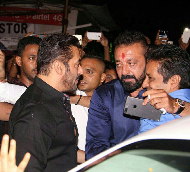 BHAI MEETS BABA Salman Khan and Sanjay Dutt hug it out during Ganpati celebrations at Ambani residence (1)