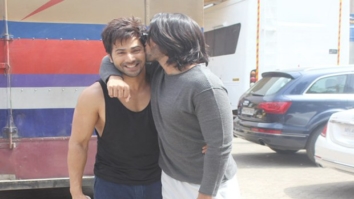 BROMANCE ALERT! Ranveer Singh showers love on Varun Dhawan with a kiss