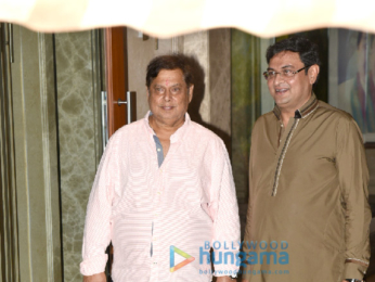 Bollywood celebs visit Sanjay Dutt's residence to take Lord Ganesha's blessings