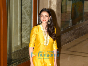 Bollywood celebs visit Sanjay Dutt's residence to take Lord Ganesha's blessings