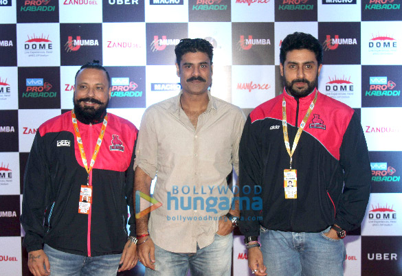 Celebs grace ‘Pro Kabaddi League Season 5’ red carpet Celebs grace ‘Pro Kabaddi League Season 5’ red carpet
