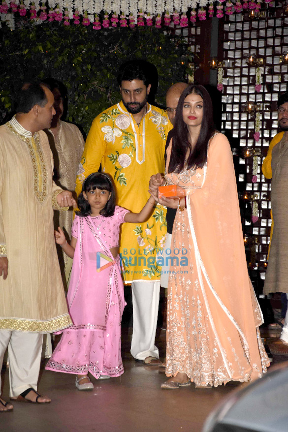 celebs grace at ambanis house for ganesh chaturthi 27