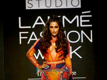 Chitrangada Singh walks for Neha Agarwal at Lakme Fashion Week 2017