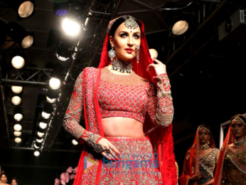 Elli Avram walks for Manoj Agarwal at Lakme Fashion Week 2017