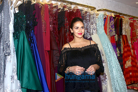 esha deol snapped at neeta lulla store shopping her baby shower fittings 3